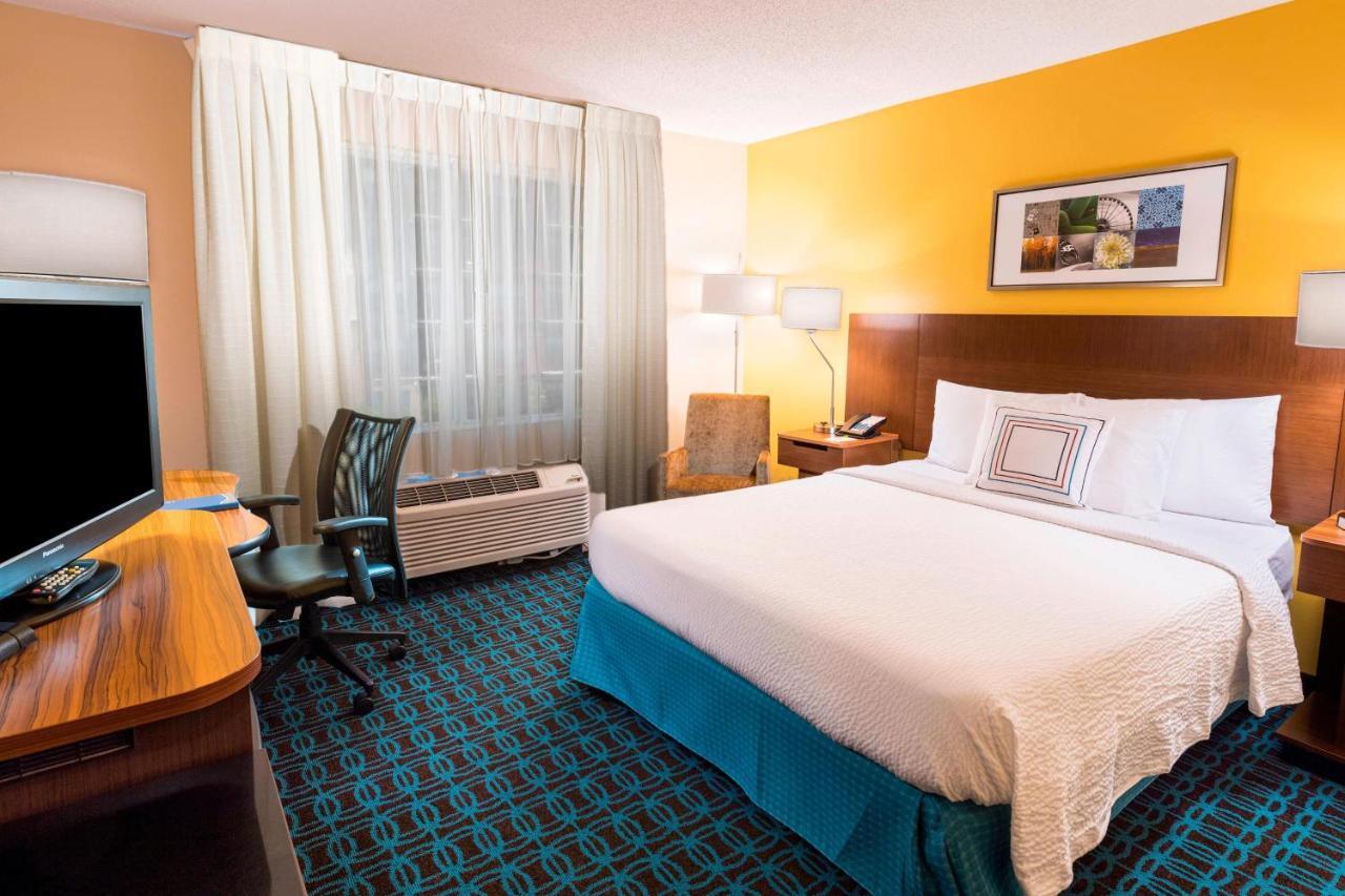 Fairfield Inn & Suites By Marriott Atlanta Perimeter Center Exterior photo